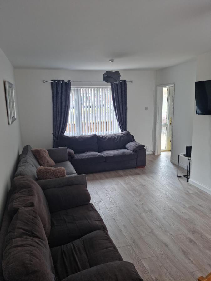 3 Bedroom House-엘즈미어 포트 외부 사진